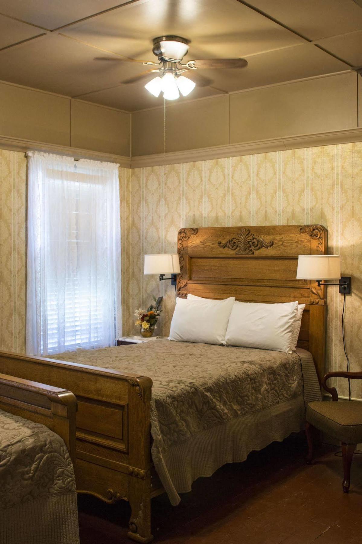 Fairweather Inn Virginia City Экстерьер фото